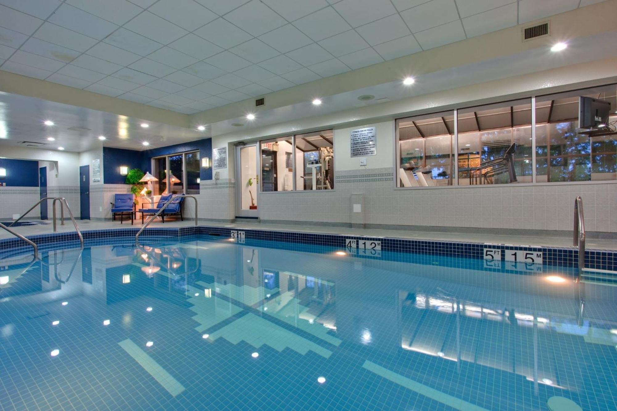 Holiday Inn Calgary Airport By Ihg Exteriér fotografie
