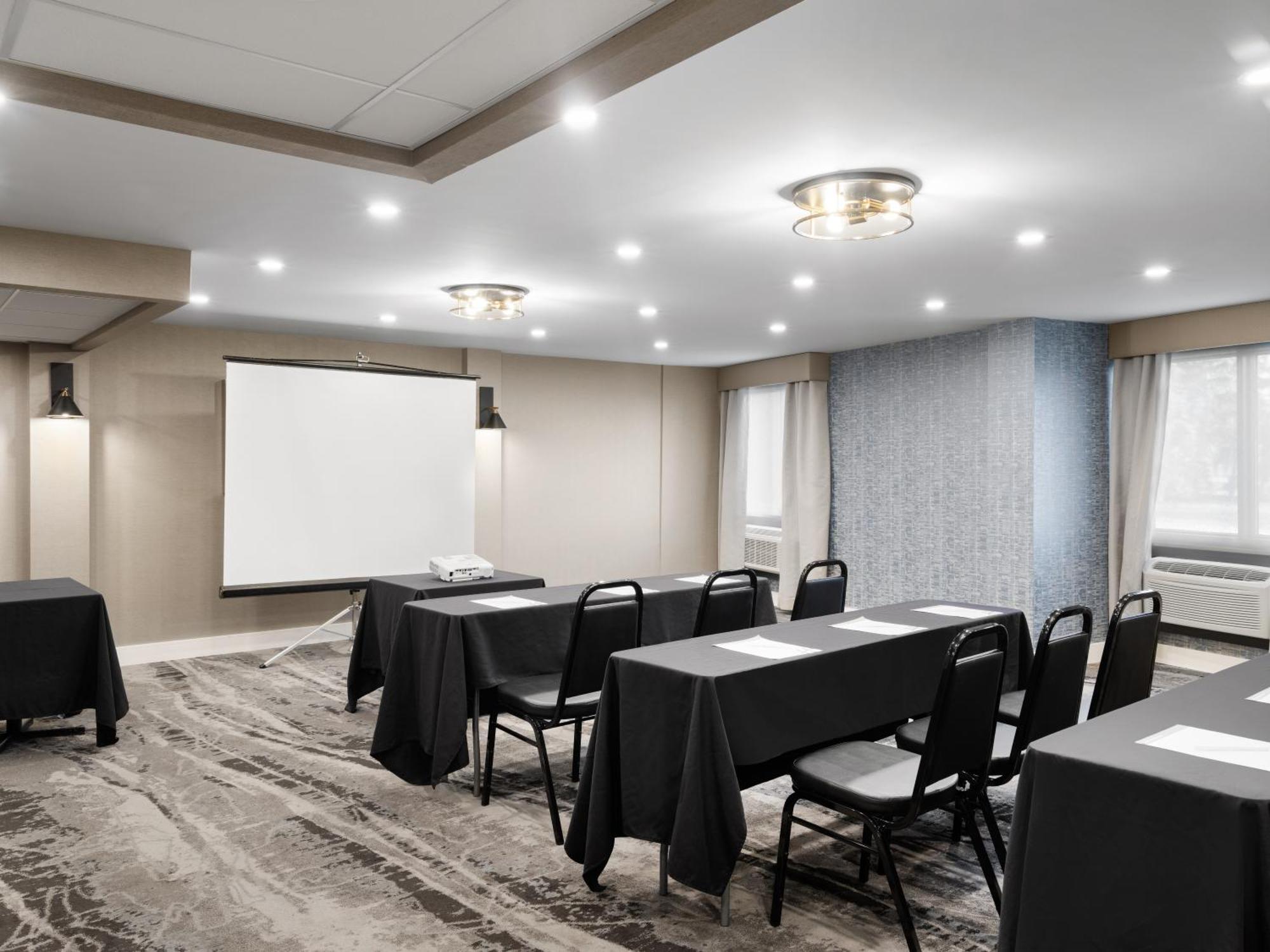 Holiday Inn Calgary Airport By Ihg Exteriér fotografie