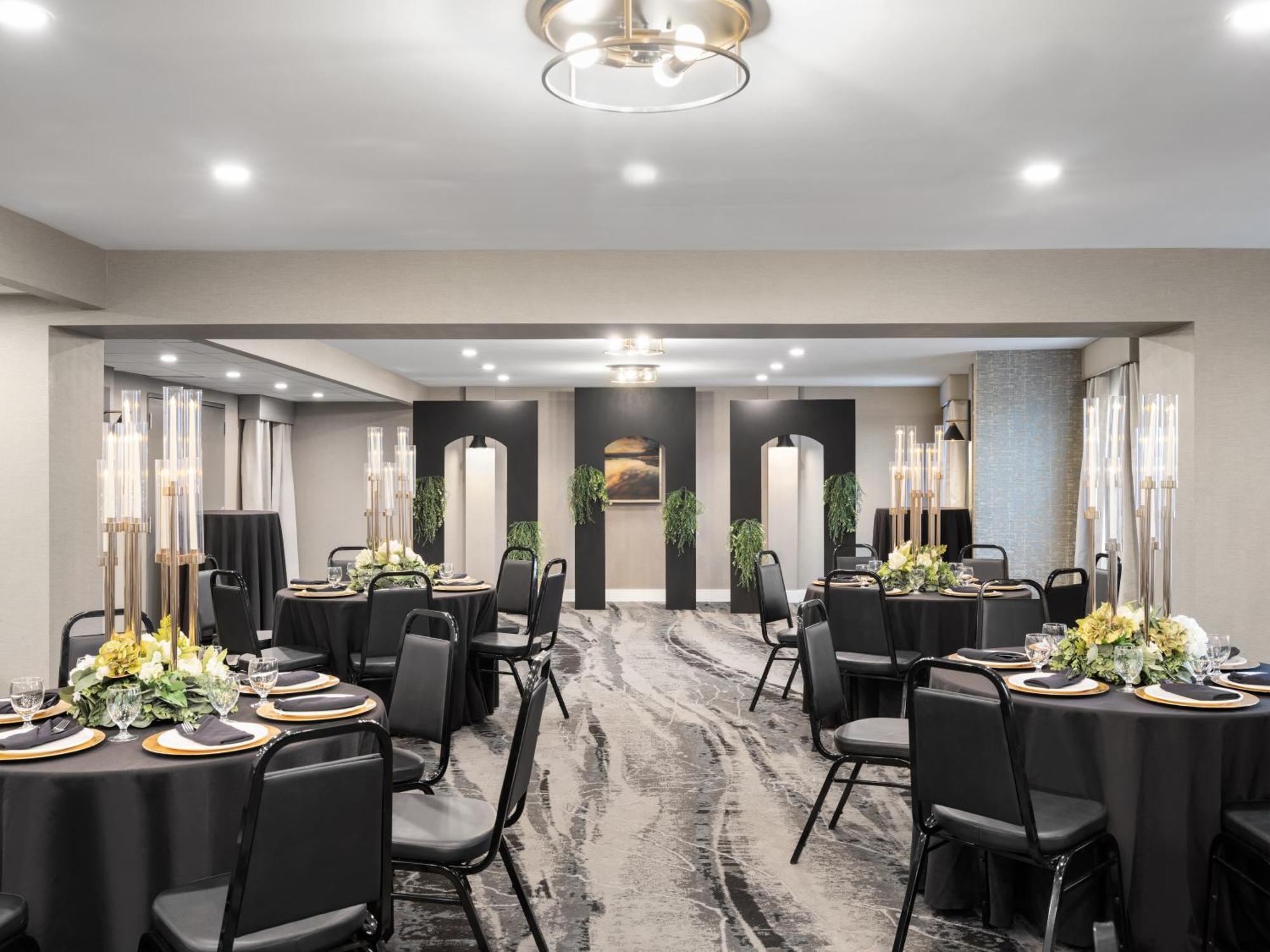Holiday Inn Calgary Airport By Ihg Exteriér fotografie
