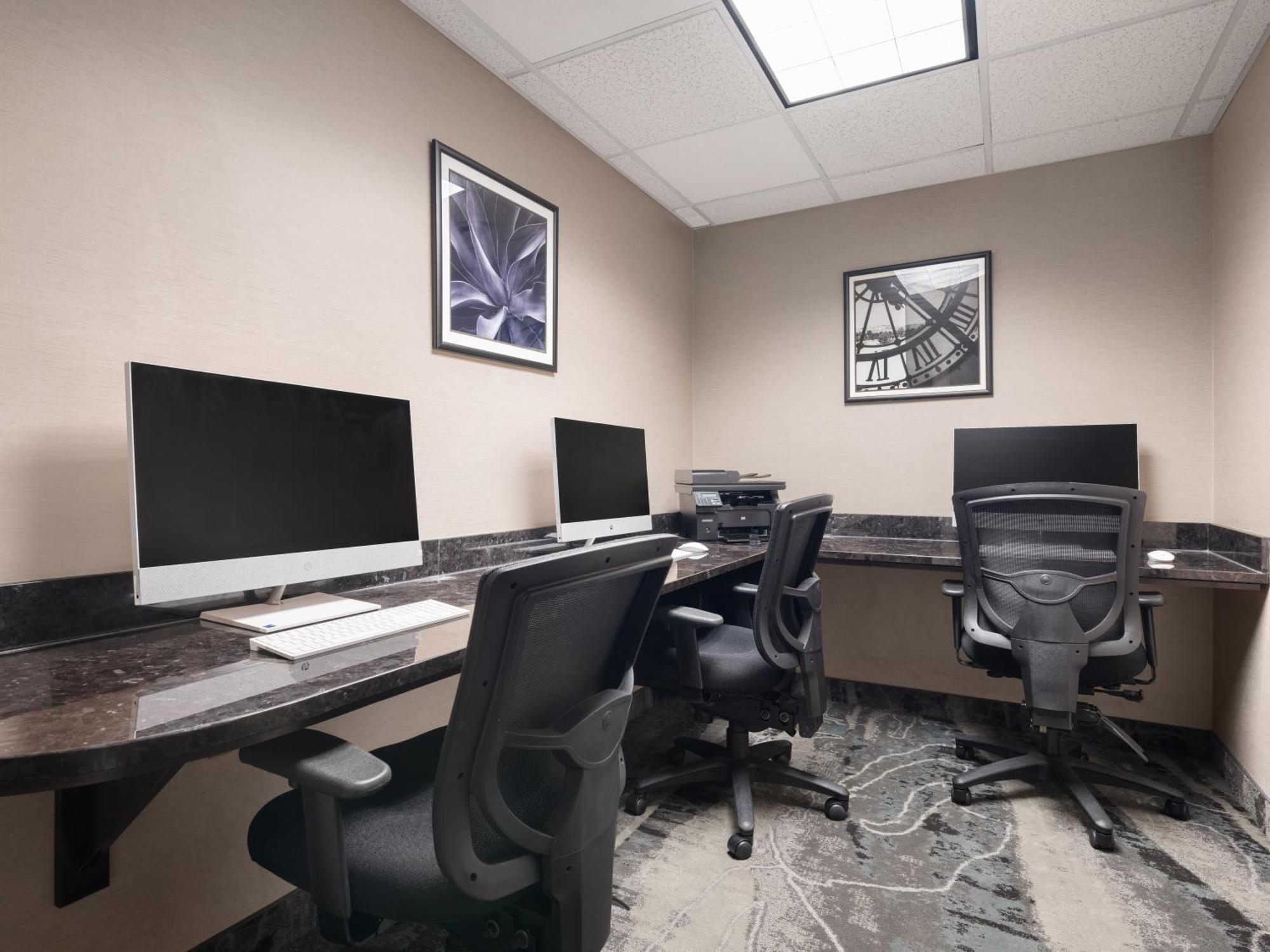 Holiday Inn Calgary Airport By Ihg Exteriér fotografie