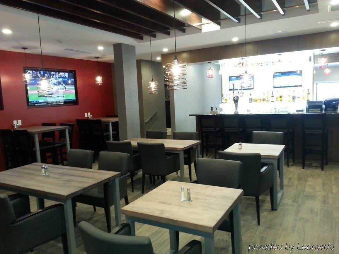 Holiday Inn Calgary Airport By Ihg Exteriér fotografie